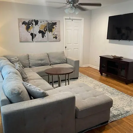 Charming 3-Bedroom Home -Quiet East Atlanta Neighborhood
